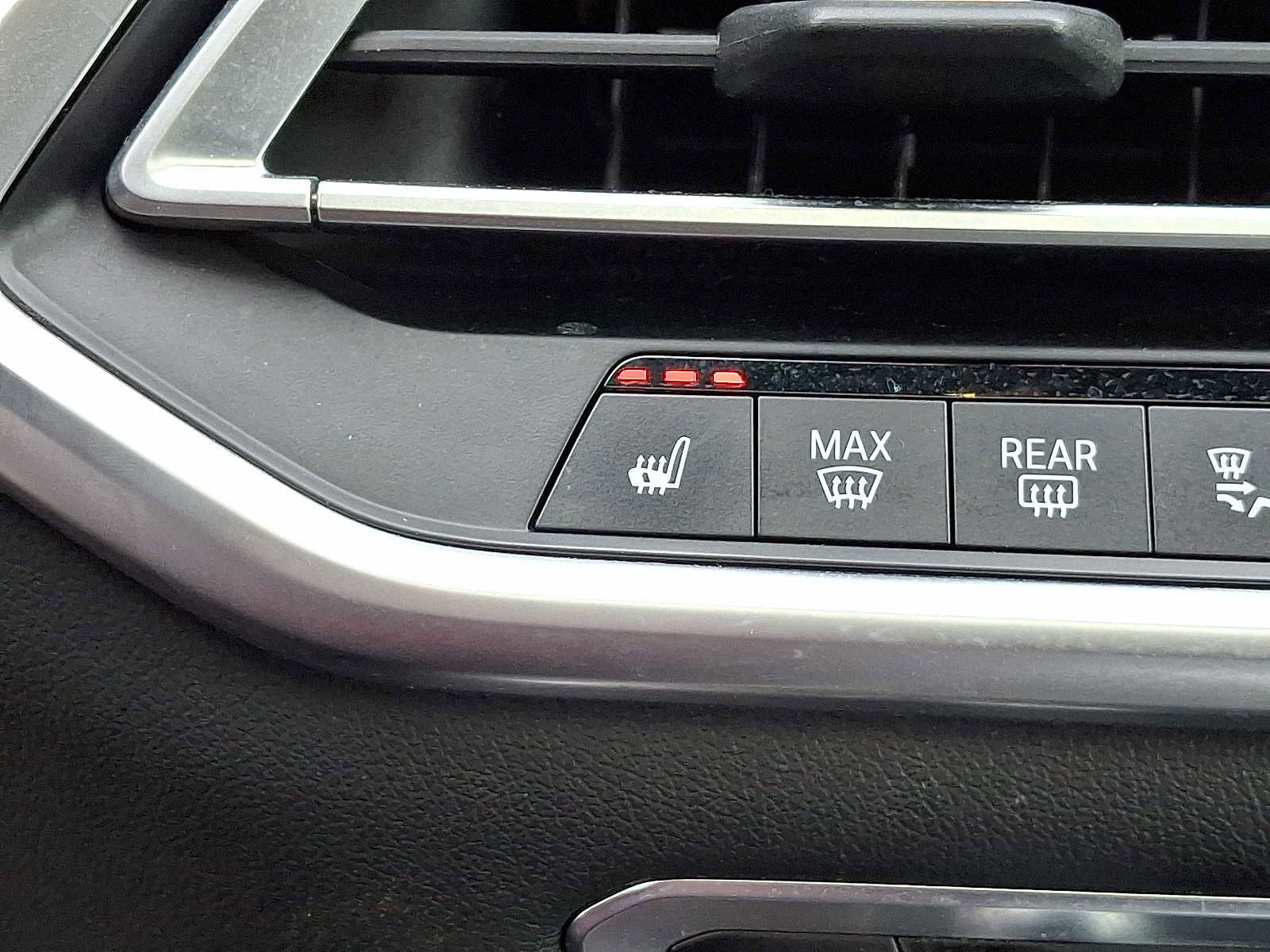 Used 2020 BMW X5 xDrive40i w/ Convenience Package image 27