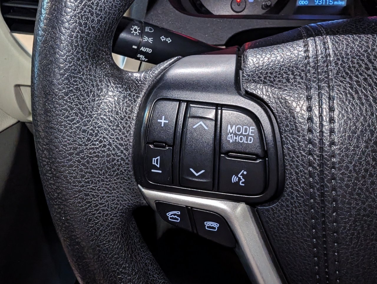 Used 2015 Toyota Sienna LE FWD image 44