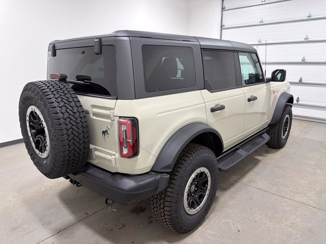 New 2026 Ford Bronco Badlands w/ Sasquatch Package AWD/4WD image 4