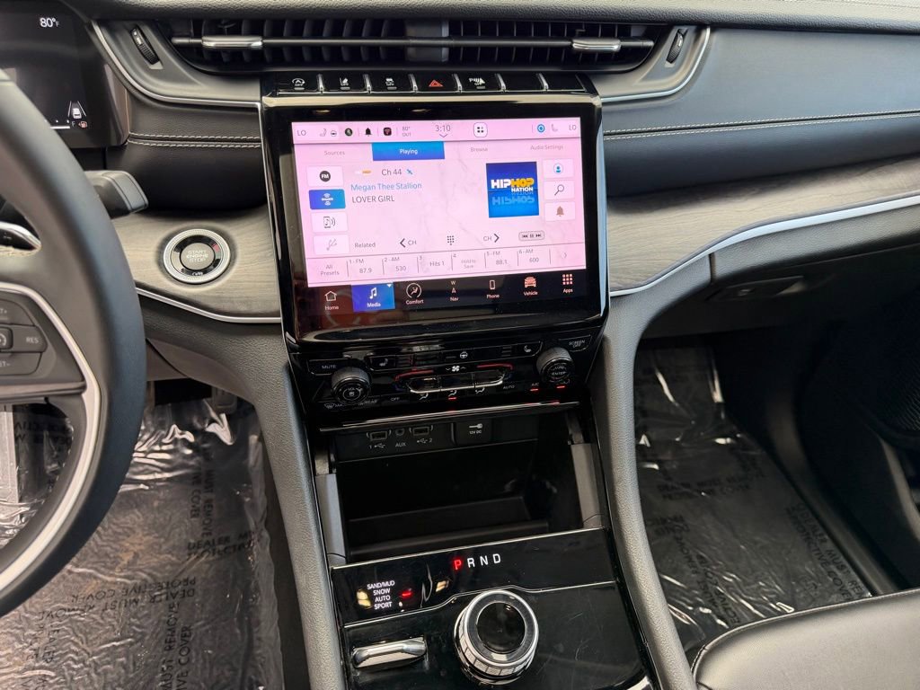 Certified 2023 Jeep Grand Cherokee Limited image 21