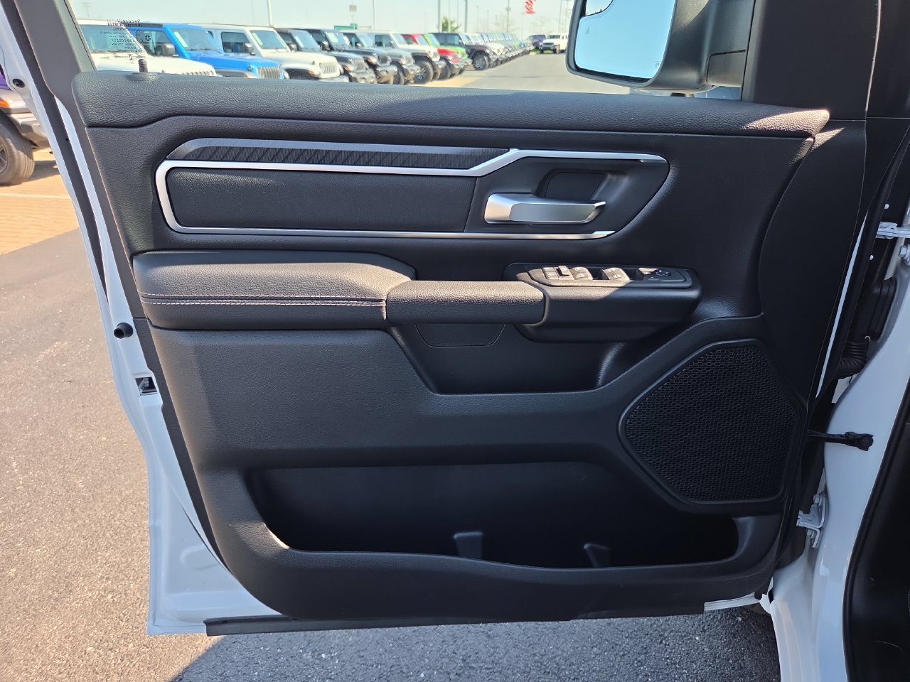 New 2026 RAM 1500 Big Horn AWD/4WD image 18