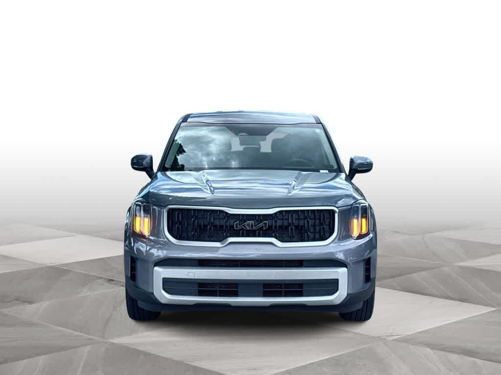 Certified 2024 Kia Telluride LX FWD image 3