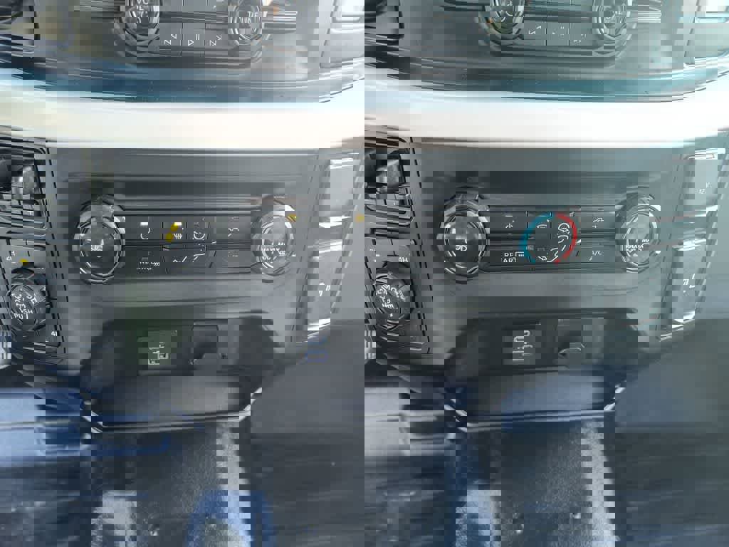 Used 2023 Ford F150 XLT w/ Trailer Tow Package image 19