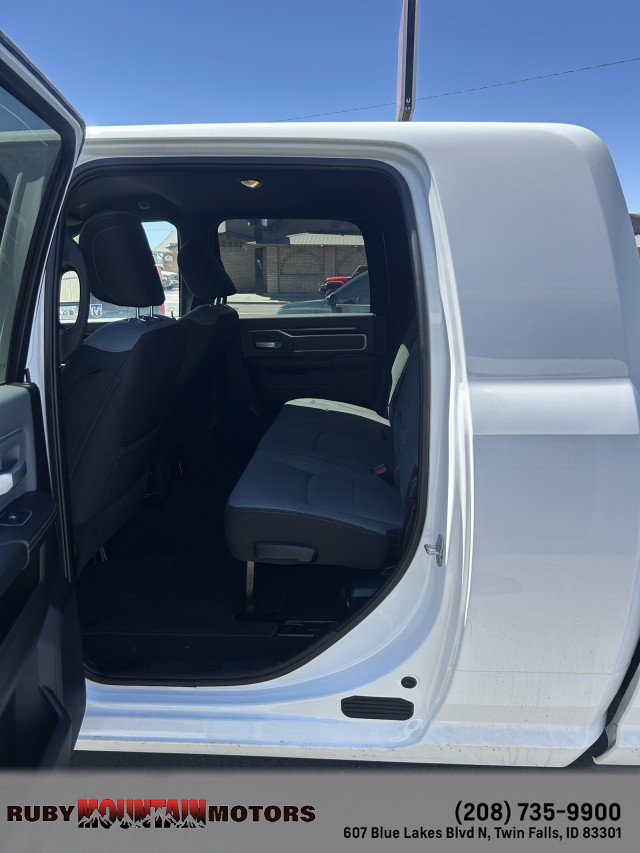 Used 2023 RAM 3500 Big Horn w/ Safety Group AWD/4WD image 15