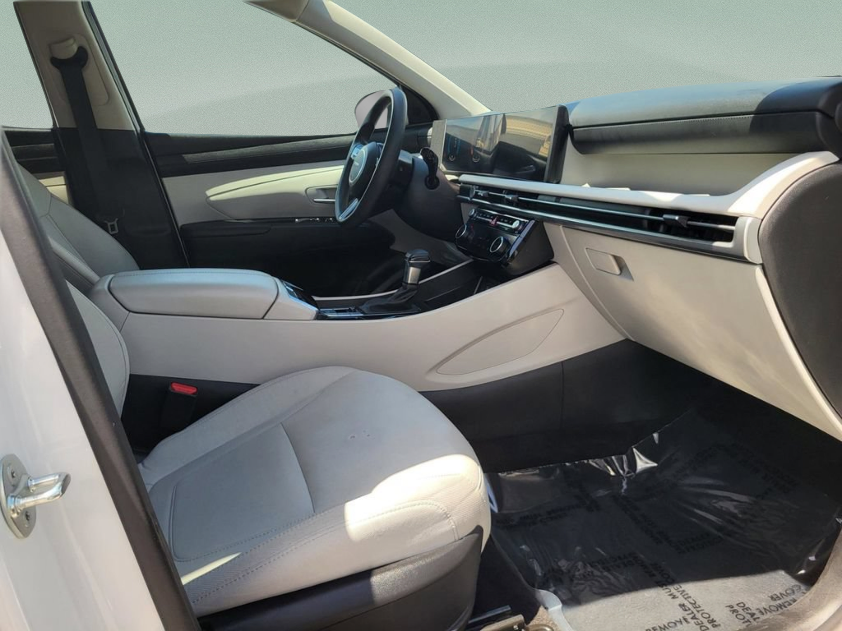 Used 2025 Hyundai Tucson SEL FWD image 14