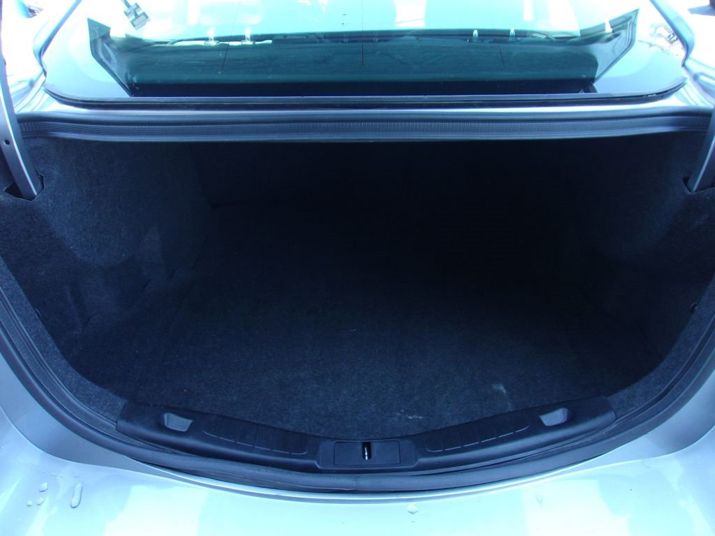 Used 2020 Ford Fusion SE image 6