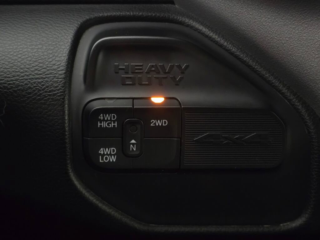 Used 2024 RAM 2500 Big Horn image 33