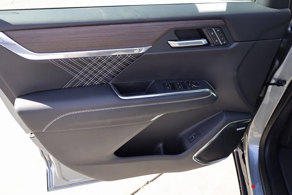 New 2026 GMC Acadia Denali w/ Super Cruise Package image 10