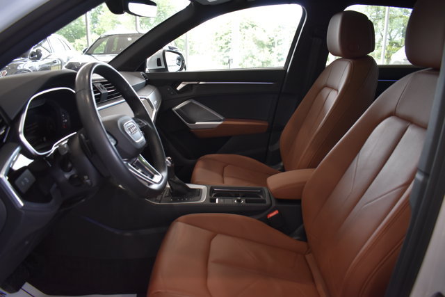 Used 2023 Audi Q3 2.0T Premium Plus w/ Premium Plus Package AWD/4WD image 11