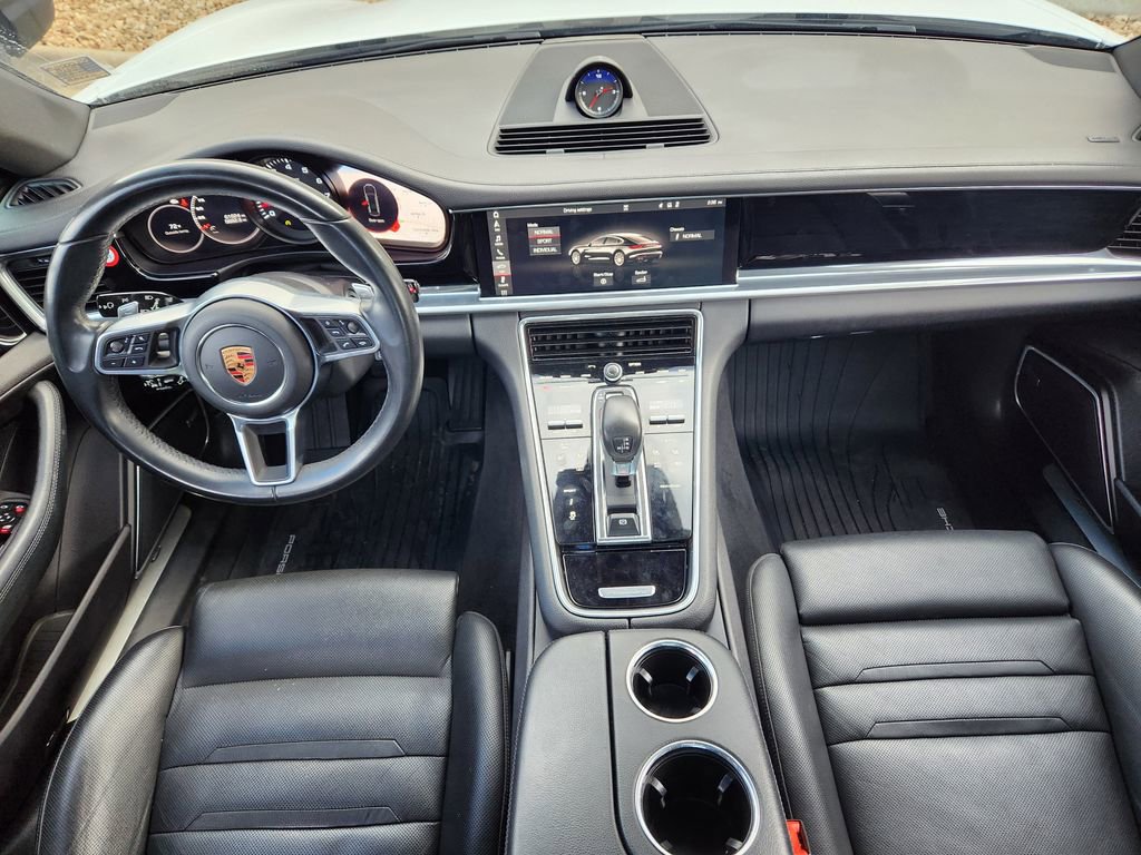 Used 2018 Porsche Panamera 4 image 13