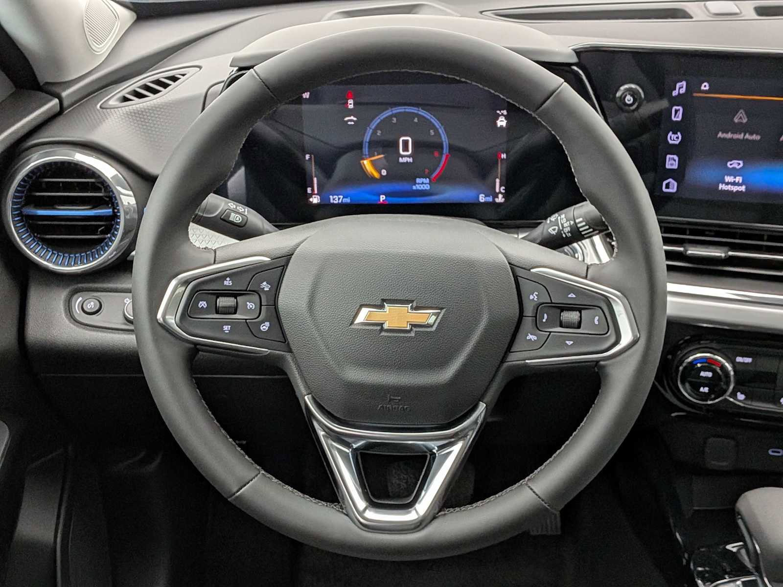 New 2026 Chevrolet Trax LT w/ Driver Confidence Package FWD image 23