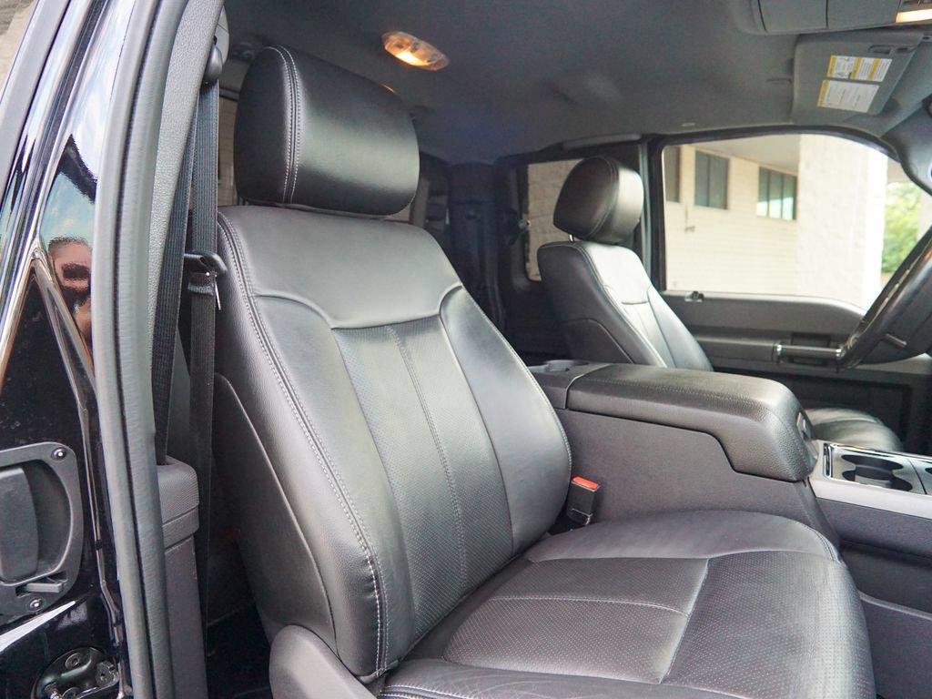 Used 2016 Ford F350 Lariat w/ Lariat Interior Package AWD/4WD image 32