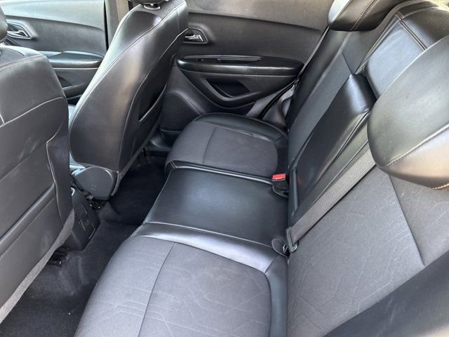 Certified 2022 Chevrolet Trax LT w/ Sport Edition image 15