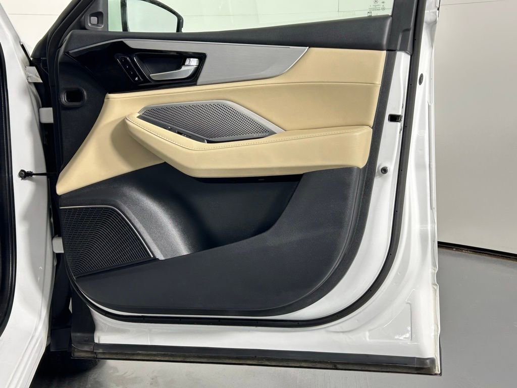 Used 2022 Acura MDX SH-AWD w/ Technology Package image 9