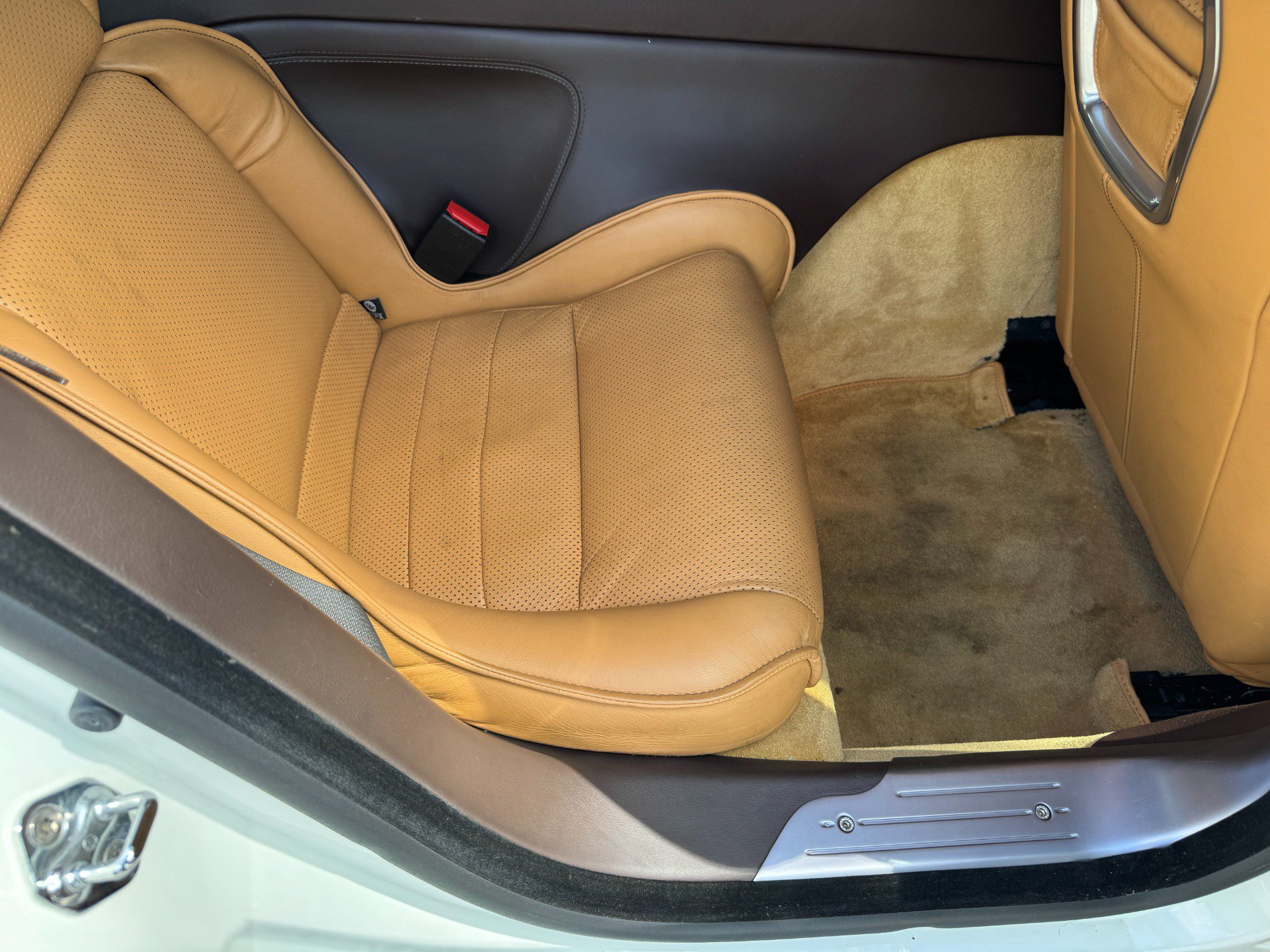 Used 2011 Aston Martin Rapide RWD image 61
