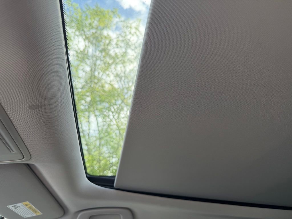 Certified 2025 Honda Pilot Touring image 29