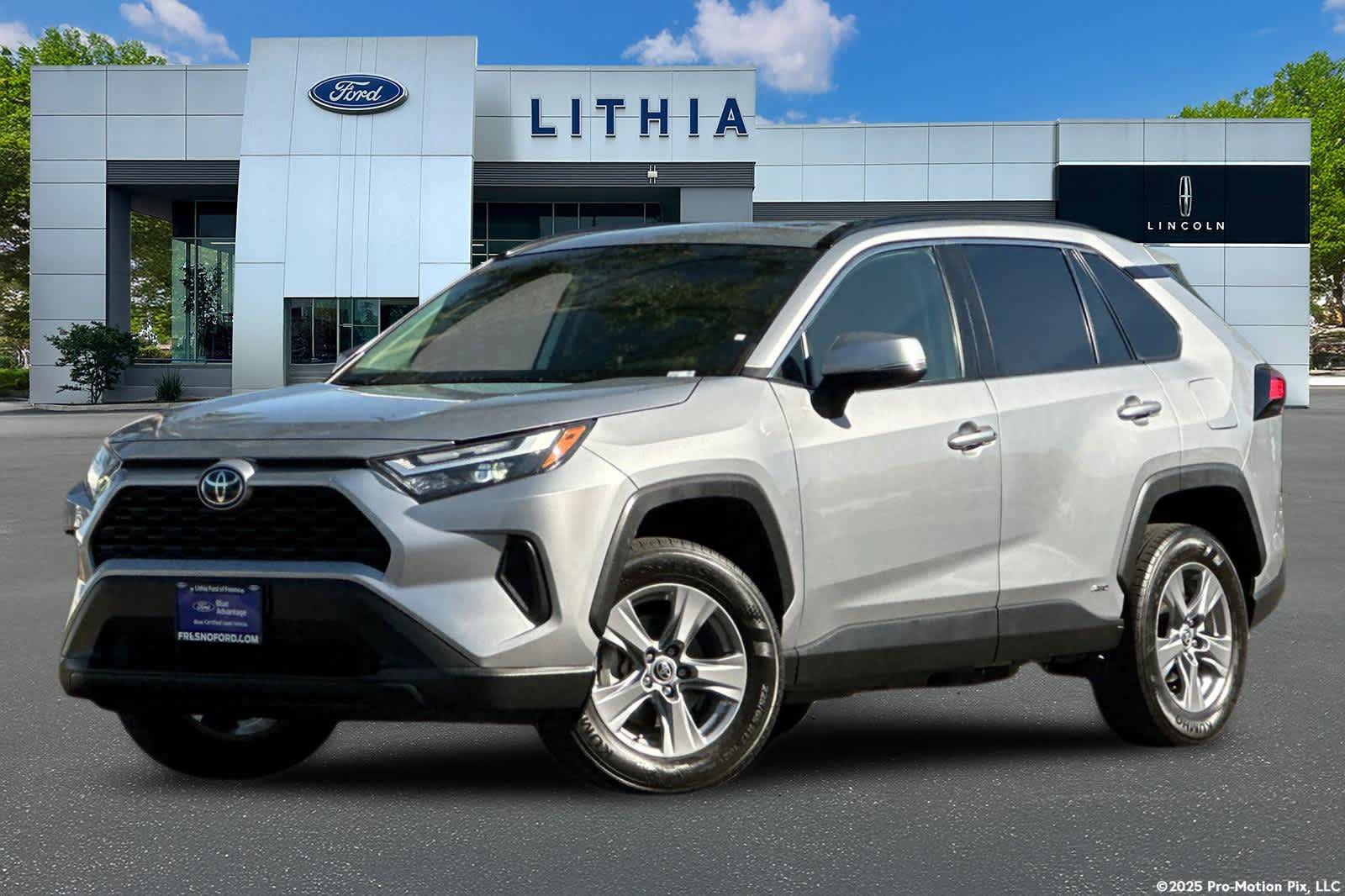 Used 2022 Toyota RAV4 XLE w/ Convenience Package