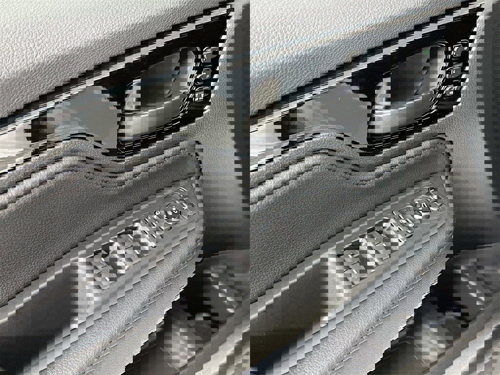 New 2026 Honda Odyssey Touring image 23