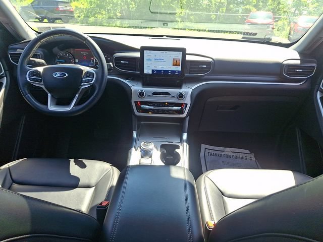 Certified 2022 Ford Explorer XLT w/ Equipment Group 202A AWD/4WD image 17