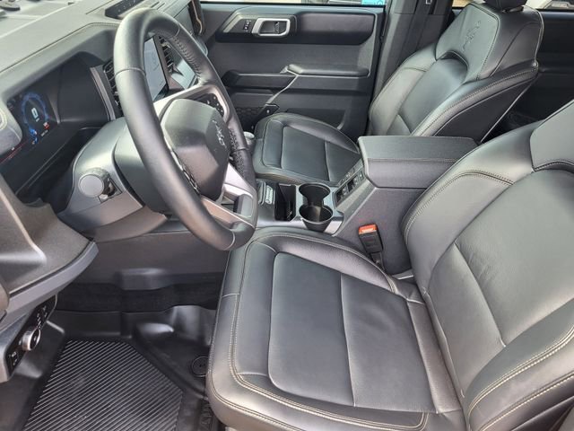 Used 2025 Ford Bronco Badlands w/ Sasquatch Package AWD/4WD image 12