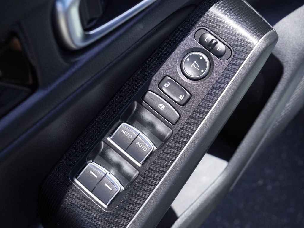 Used 2022 Honda Civic Sport Touring image 9