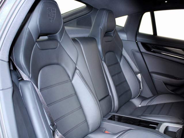 New 2025 Porsche Panamera 4 image 24