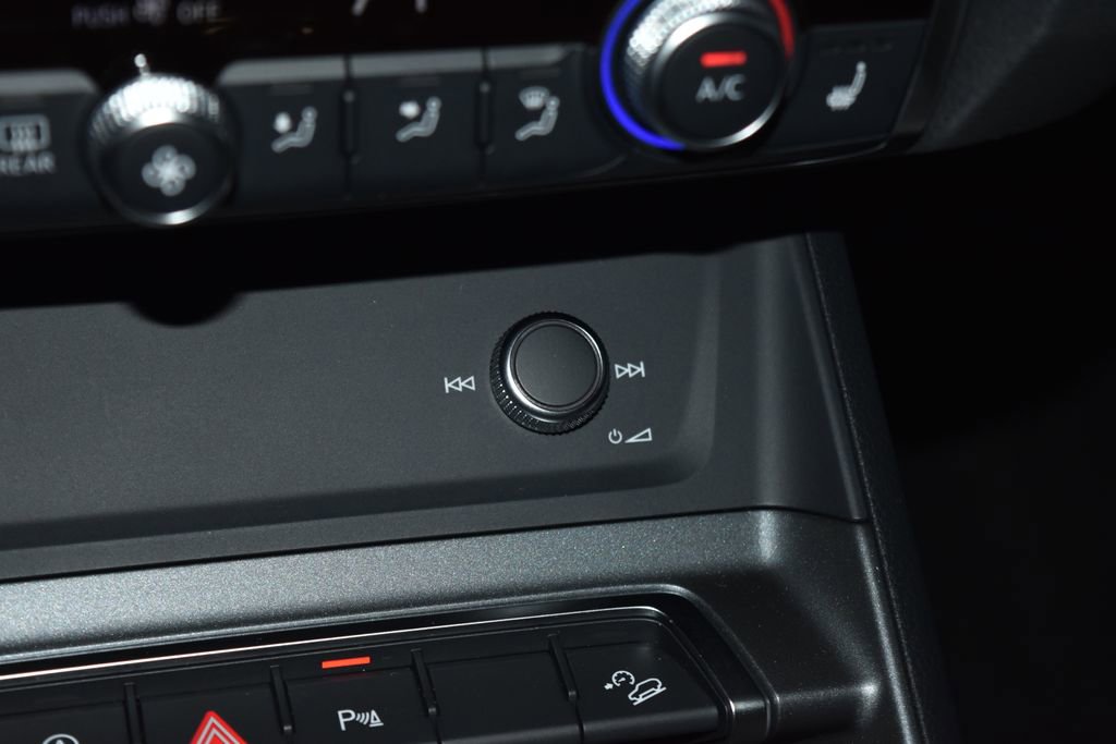 Certified 2025 Audi Q3 2.0T Premium w/ Convenience Package image 13