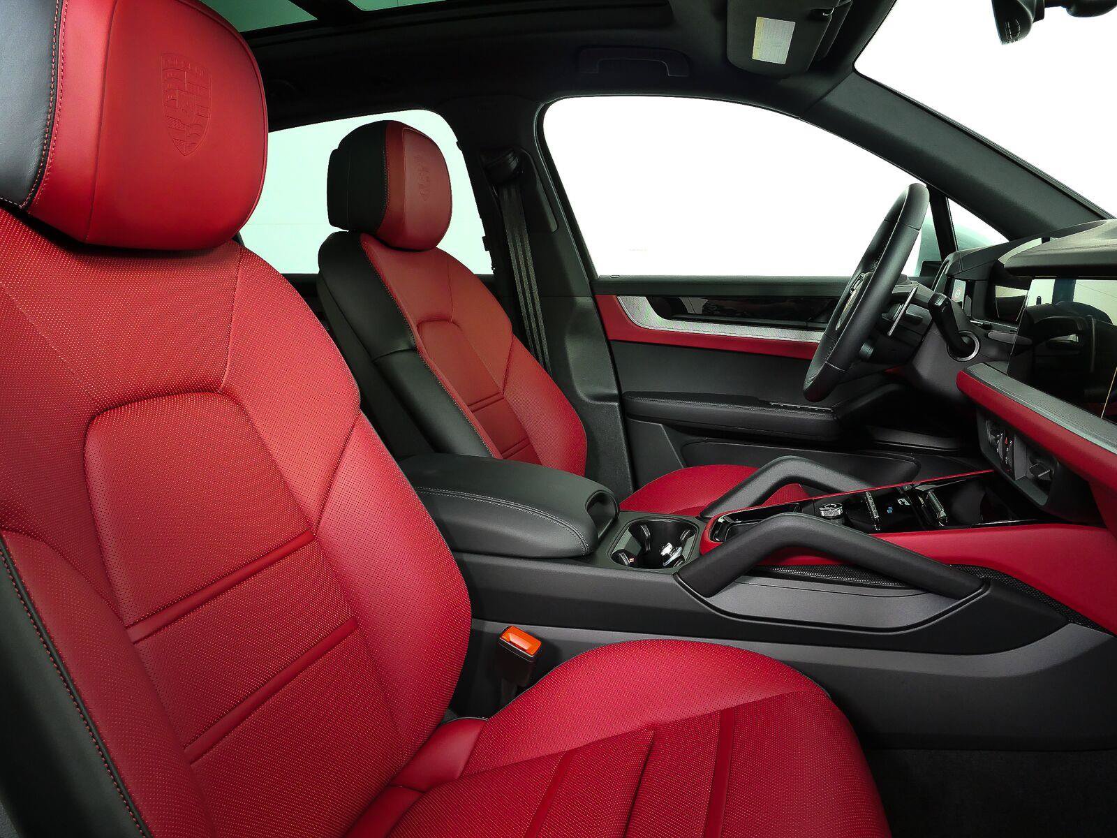 New 2026 Porsche Cayenne AWD/4WD image 22