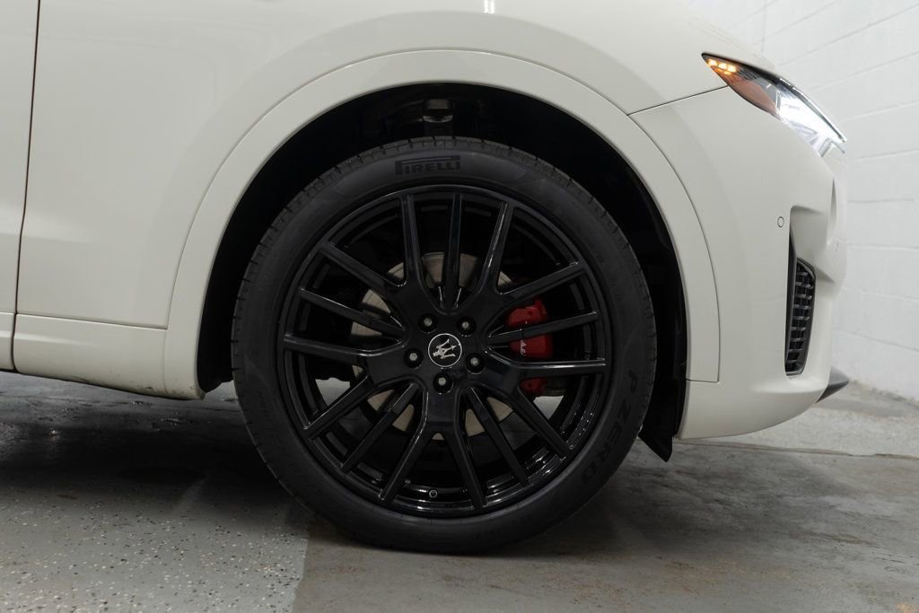 Used 2022 Maserati Levante GT AWD/4WD image 37