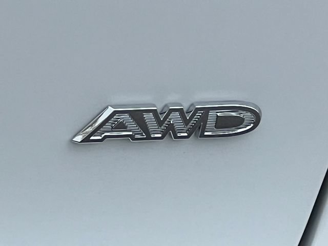 New 2027 Chrysler Pacifica Select AWD/4WD image 2