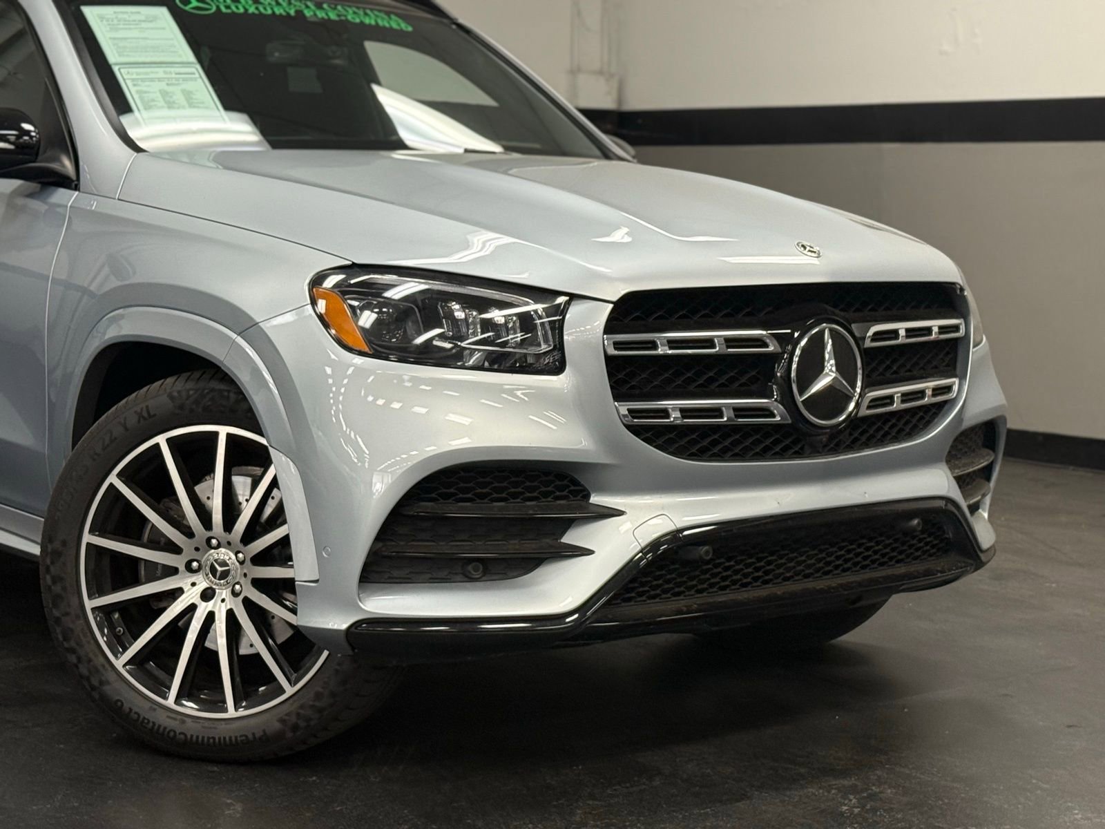 Used 2022 Mercedes-Benz GLS 450 4MATIC image 3