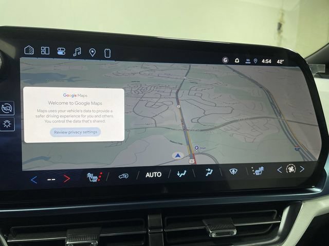 New 2026 Chevrolet Equinox EV LT AWD/4WD image 18