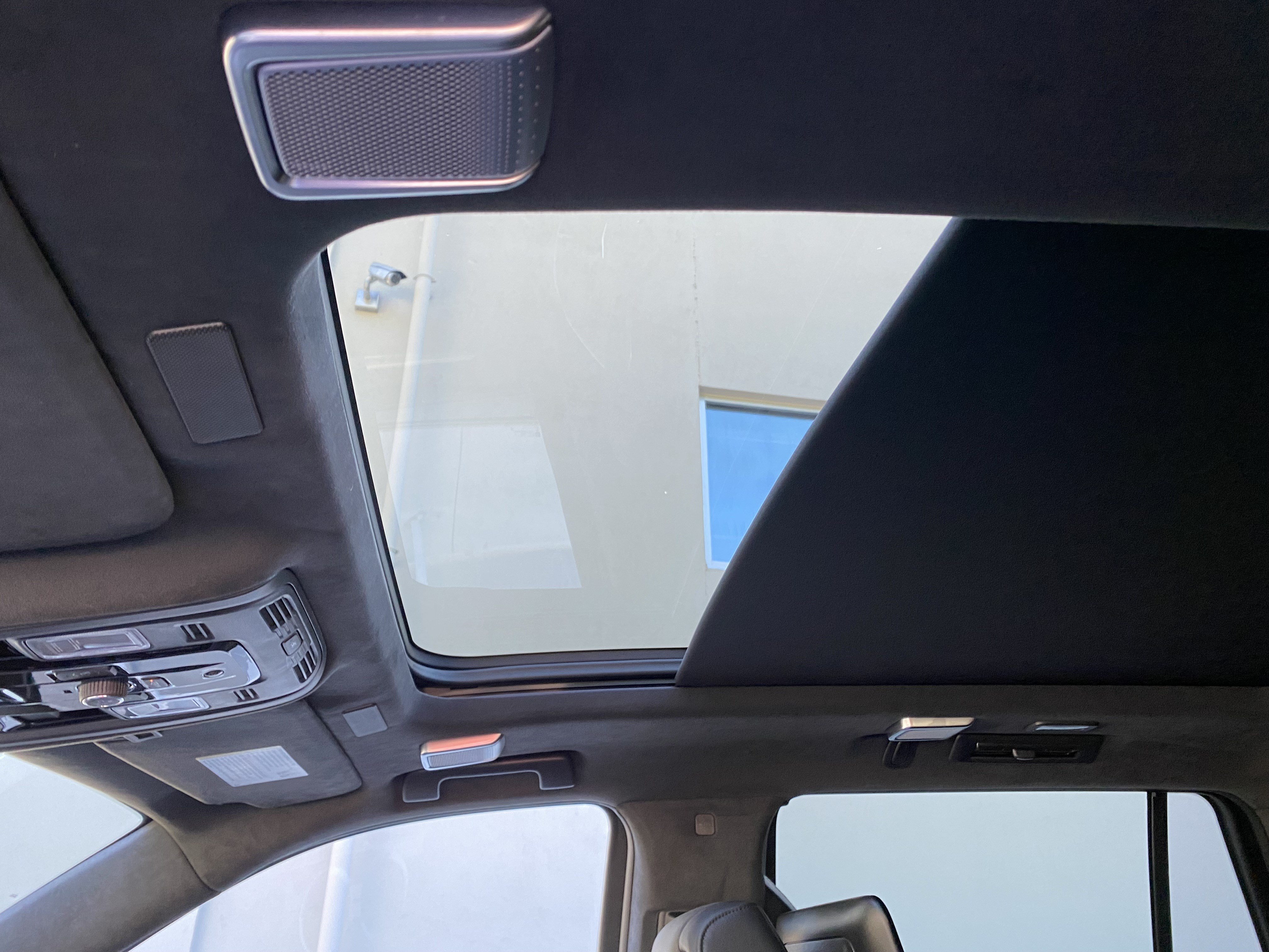Used 2025 Cadillac Escalade Sport Platinum w/ LPO, Floor Liner Package AWD/4WD image 34