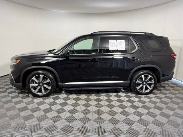 Used 2024 Honda Pilot Elite image 3