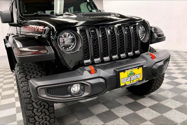 Used 2023 Jeep Gladiator Mojave w/ Trailer Tow Package AWD/4WD image 35