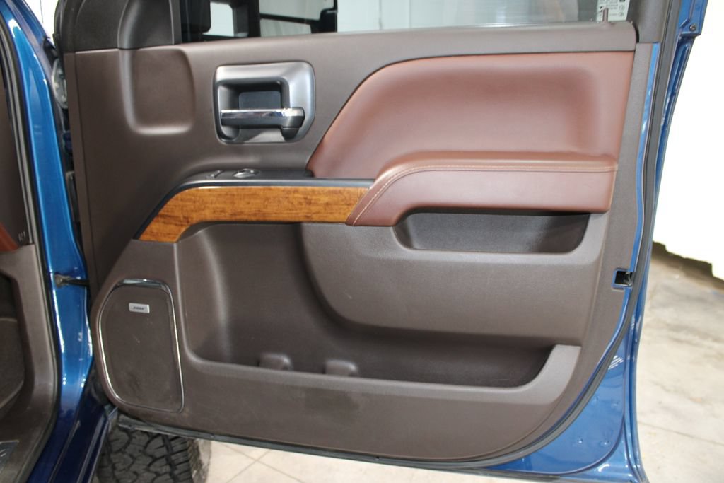 Used 2019 Chevrolet Silverado 2500 High Country w/ Duramax Plus Package AWD/4WD image 32