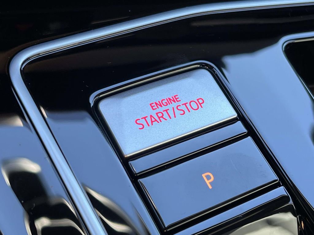 New 2026 Volkswagen GTI SE FWD image 29