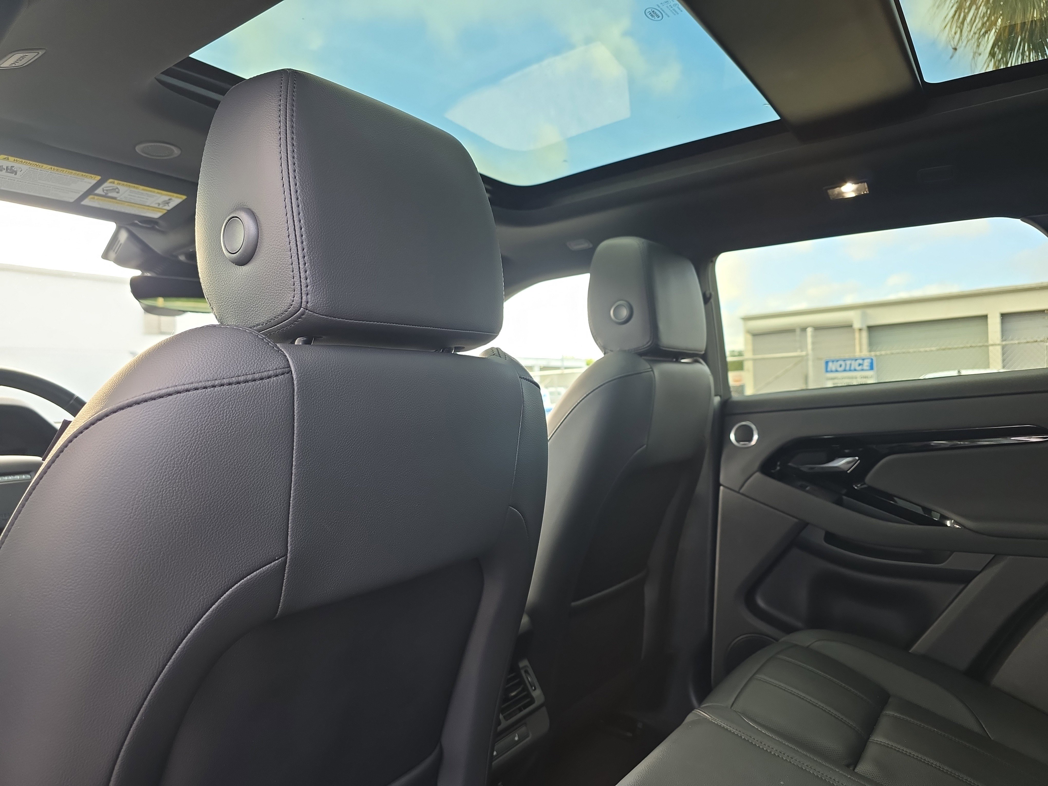 Used 2024 Land Rover Range Rover Evoque S AWD/4WD image 15