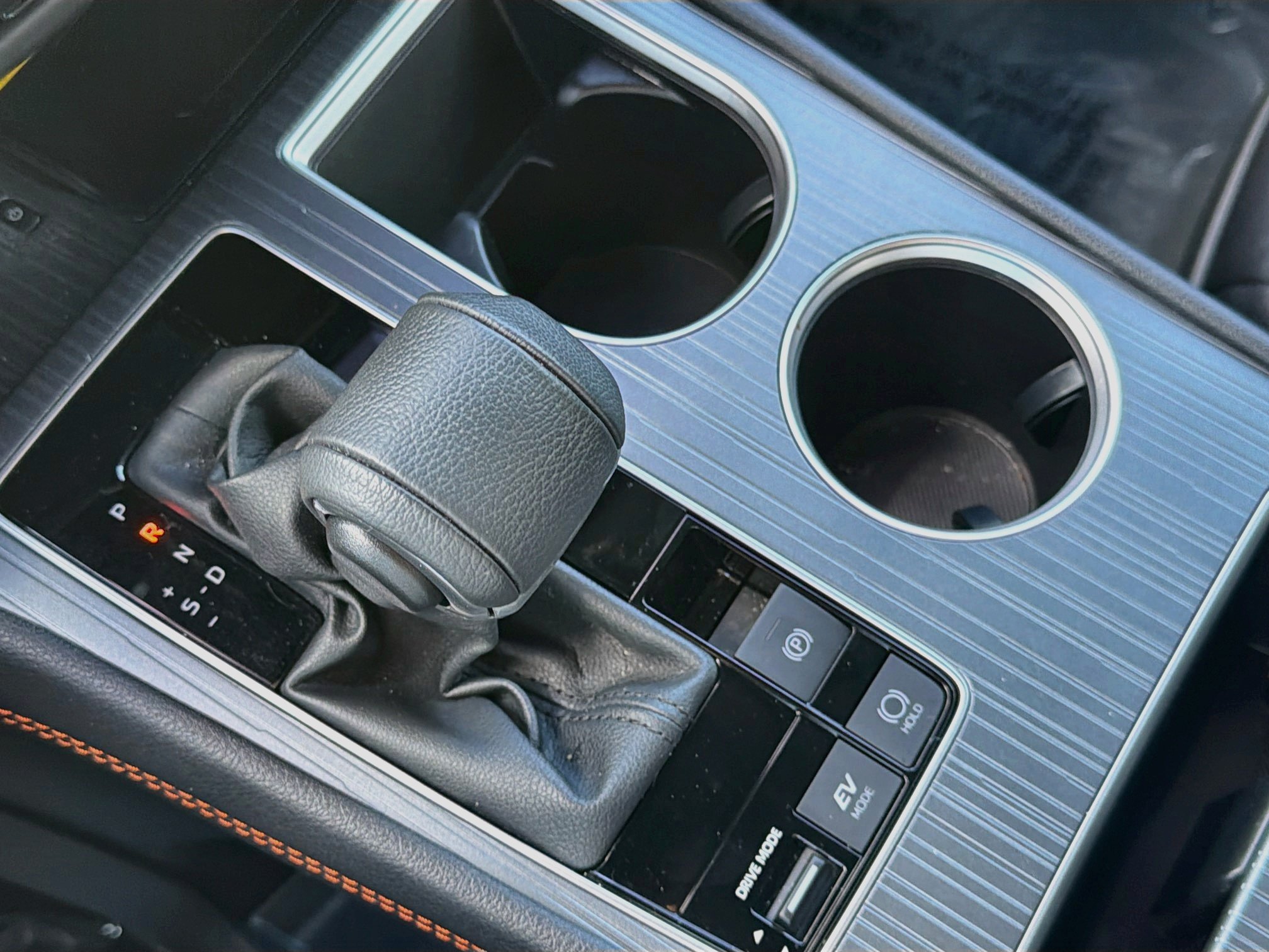 Used 2024 Toyota Sienna XSE w/ XSE Plus Package FWD image 30