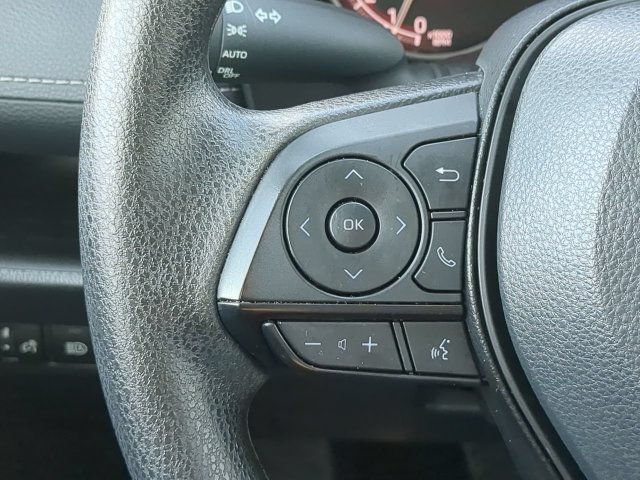 Certified 2025 Toyota RAV4 XLE FWD image 27