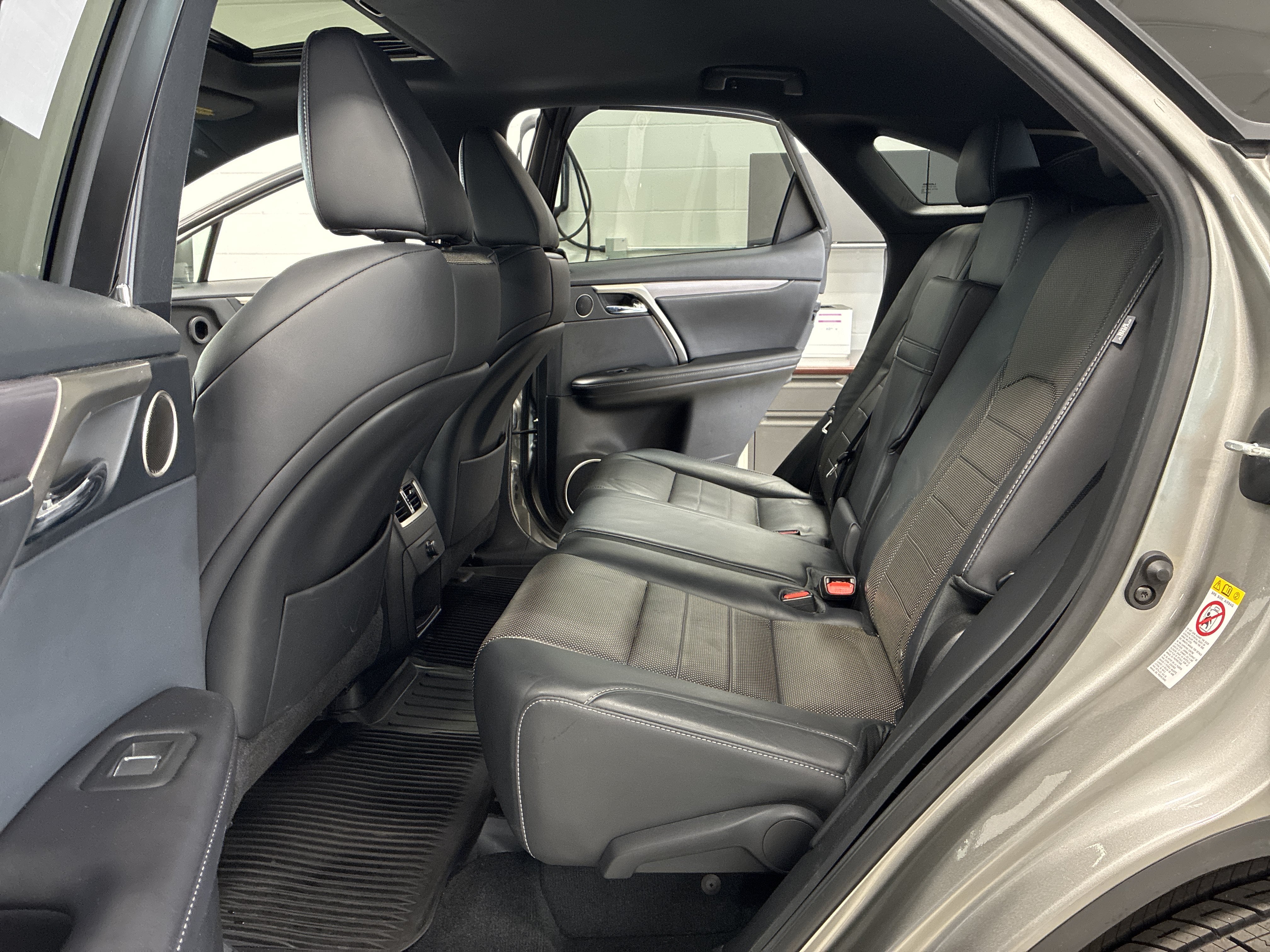 Used 2018 Lexus RX 450h F Sport w/ Accessory Package AWD/4WD image 10
