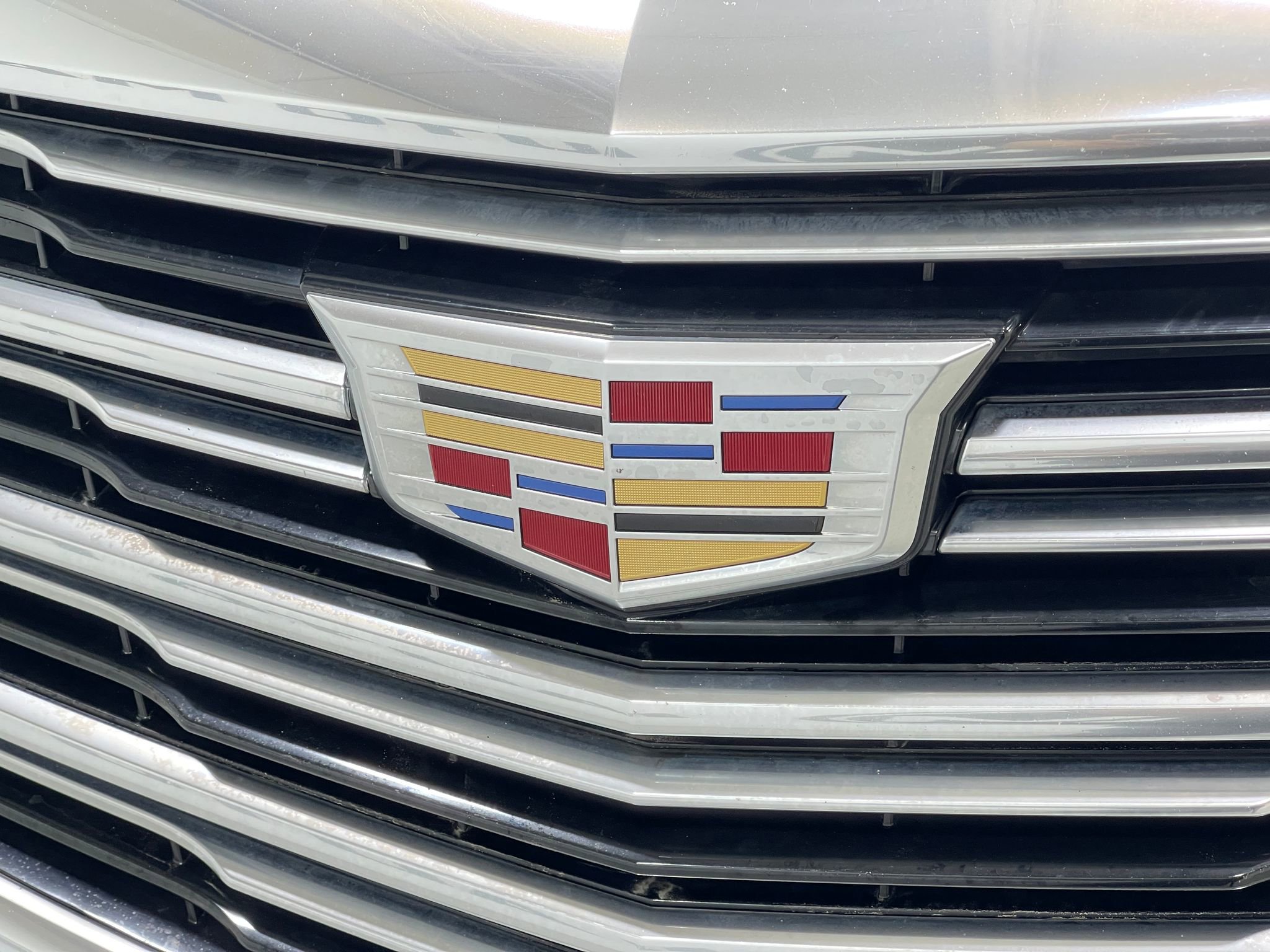 Used 2017 Cadillac XT5 Luxury w/ Driver Awareness Package image 38