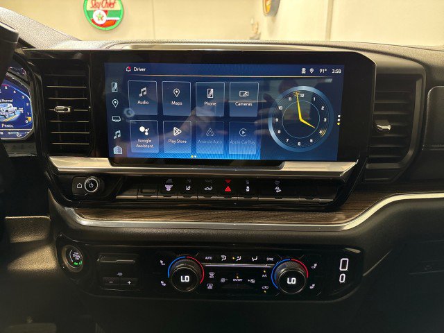 Used 2024 Chevrolet Silverado 2500 LT image 25