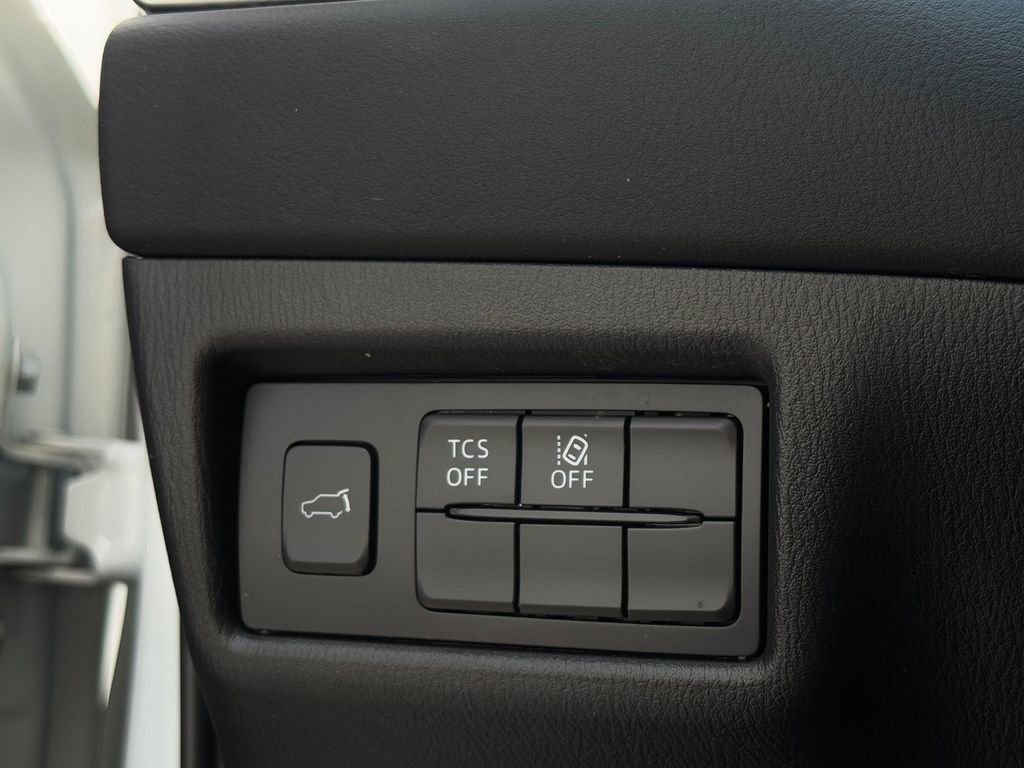 Used 2018 MAZDA CX-5 Touring w/ Preferred Equipment Package AWD/4WD image 34