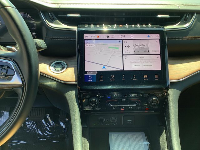 Used 2022 Jeep Grand Cherokee L Summit w/ Advanced Protech Group IV image 17