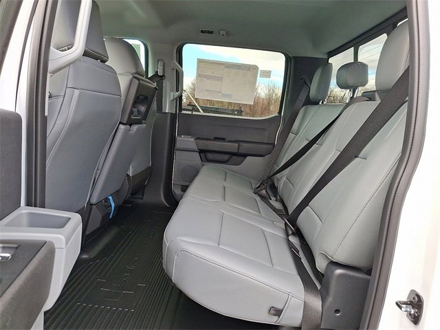 New 2026 Ford F250 XL w/ FX4 Off-Road Package image 6