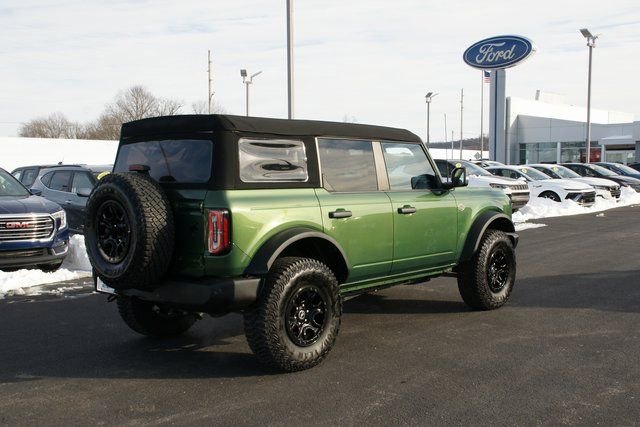 Used 2023 Ford Bronco Wildtrak image 3