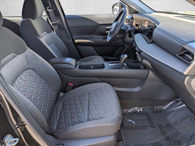 Used 2025 Nissan Kicks SV image 20