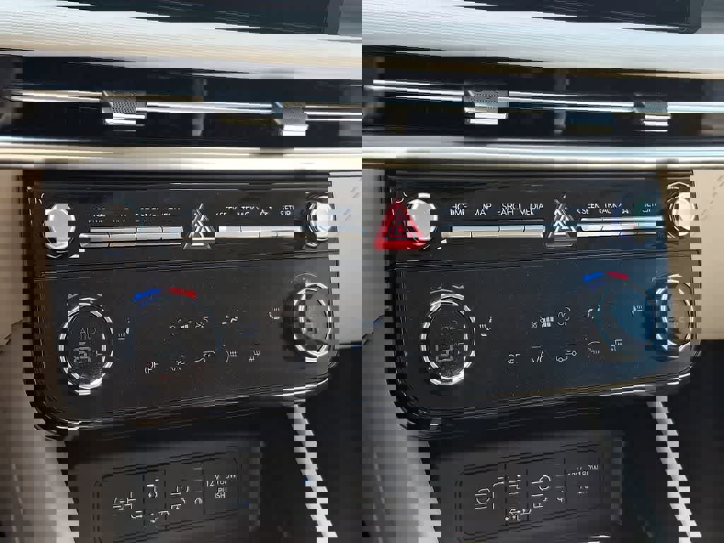 Used 2025 Hyundai Tucson SEL image 14