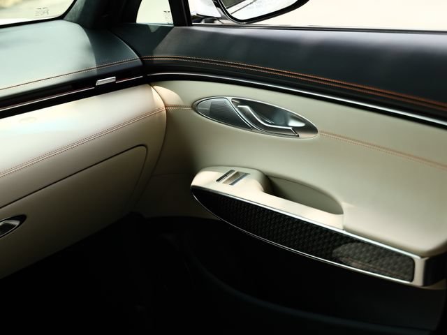 Certified 2026 Genesis GV70 3.5T Sport Prestige AWD/4WD image 31